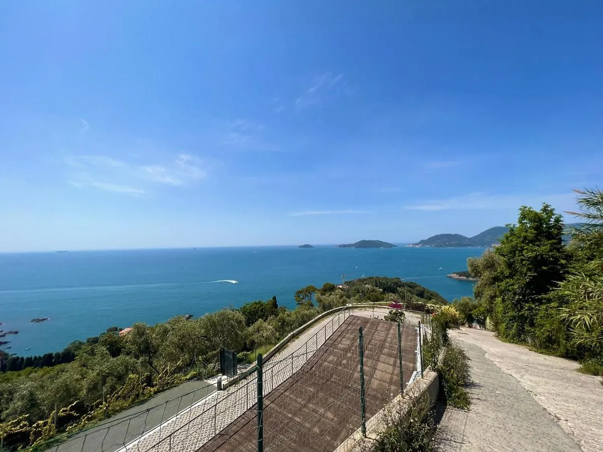 Appartamento Vista Mare A Lerici Con Parcheggio Privato Gratuito 0*,  Italia
